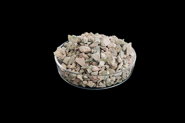 在用沸石種植蘿卜時(shí)需要注意什么？